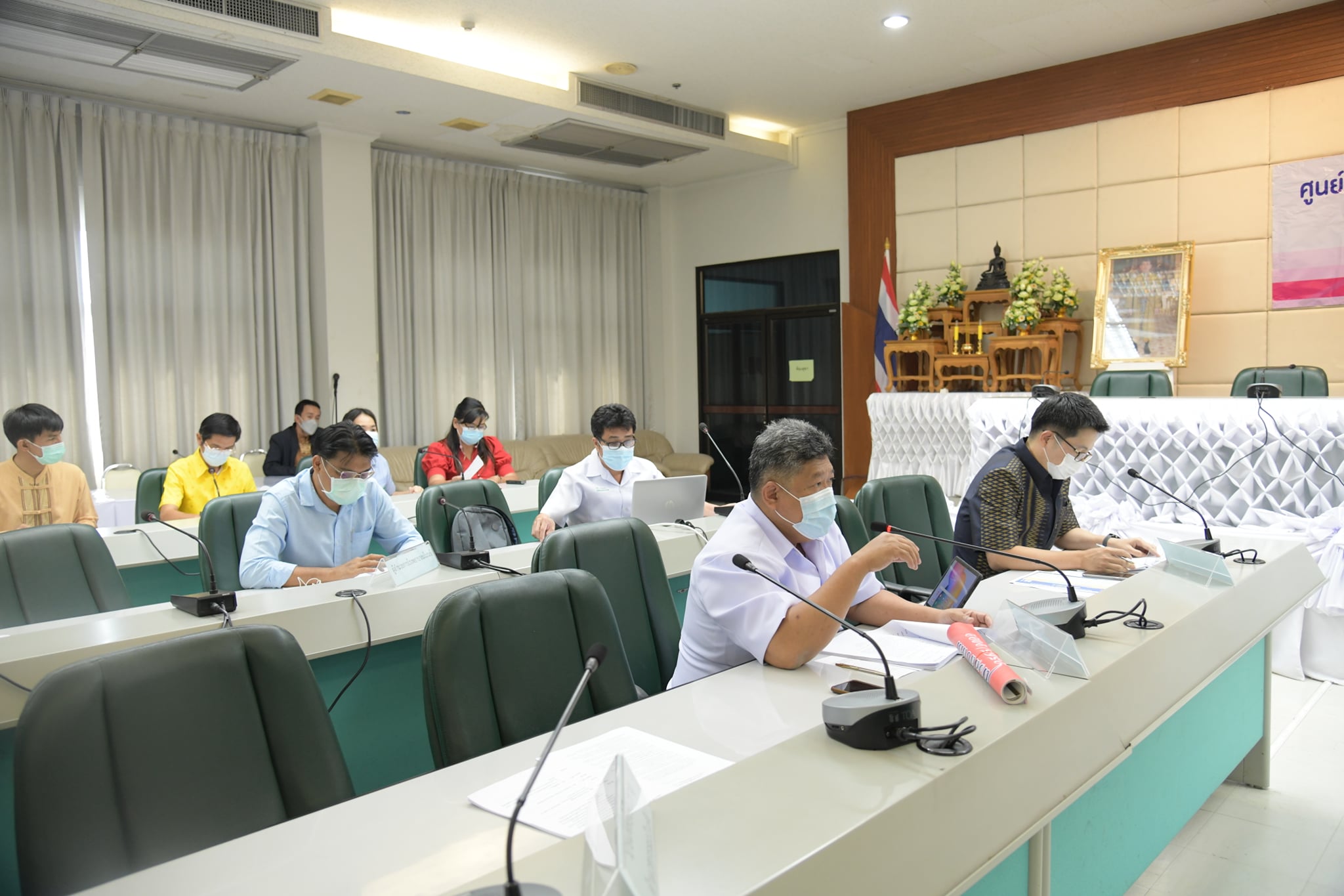 นพ.สสจ.ชัยนาท ร่วมประชุมคณะกรรมการโรคติดต่อจังหวัดชัยนาท เพื่อพิจารณาการจัดตั้งสถานที่กักกัน Local Quarantine  ของจังหวัดชัยนาท รองรับผู้สัมผัสเสี่ยงสูง