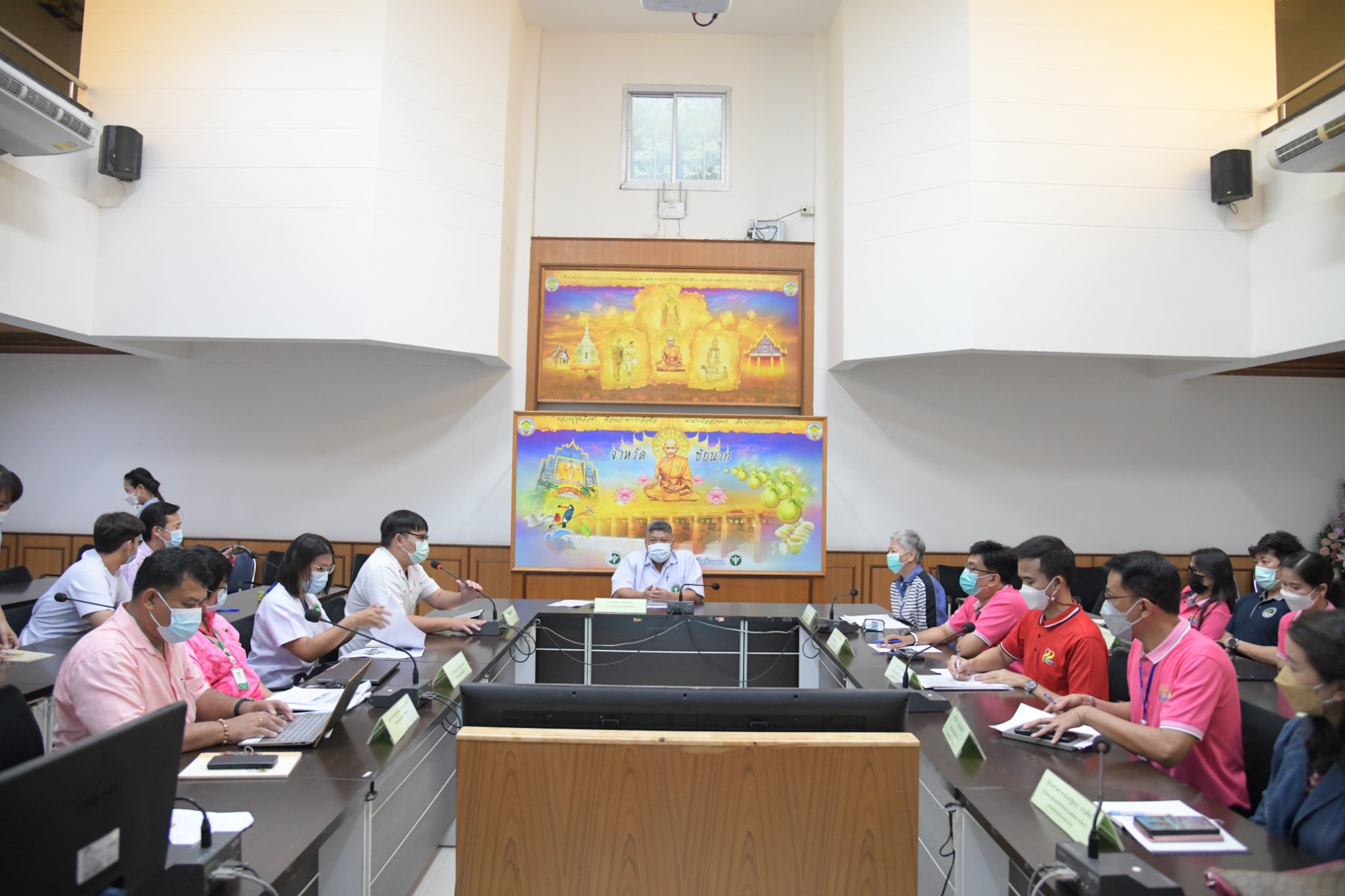 นพ.สสจ.ชัยนาท ร่วมประชุมหารือแนวทางการดำเนินโครงการวิจัยสมุนไพร โดยมหาวิทยาลัยราชภัฎจันทรเกษม ร่วมกับโรงพยาบาลสรรคบุรี