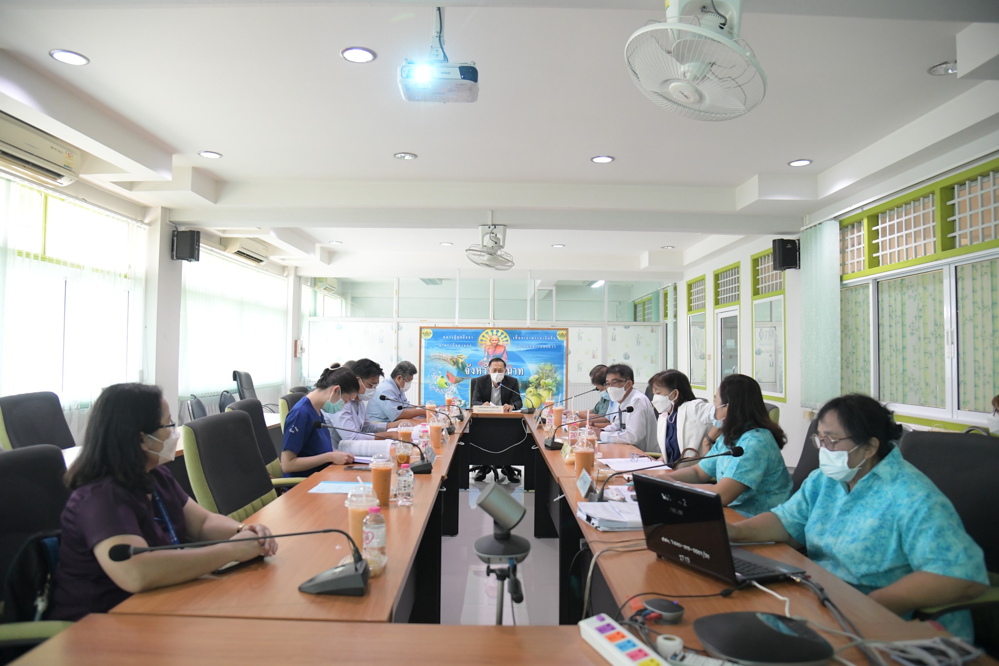 นพ.สสจ.ชัยนาท ร่วมการประชุมคณะอนุกรรมการพิจารณาวินิจฉัยคำร้องขอรับเงินช่วยเหลือเบื้องต้น ครั้งที่ 2/2565