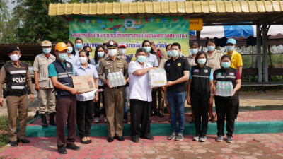 นพ.สสจ.ชัยนาท ลงพื้นที่ตรวจเยี่ยมจุดตรวจโครงการป้องกันและลดอุบัติเหตุทางถนน ช่วงเทศกาลสงกรานต์ ปี 2564 จังหวัดชัยนาท