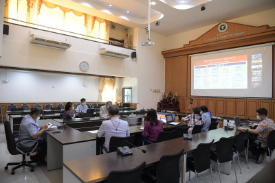 นพ.สสจ.ชัยนาท ร่วมประชุมคณะกรรมการตามระบบบัญชาการเหตุการณ์ฉุกเฉินทางสาธารณสุข (ICS) เขตสุขภาพที่ 3  กรณีโรคติดเชื้อ ไวรัสโคโรนา 2019 ระลอกใหม่เมษายน ผ่านระบบ Application Zoom