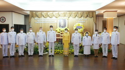 นพ.สสจ.ชัยนาท ร่วมพิธีวางพวงมาลาเนื่องในวันคล้ายวันสวรรคต พระบาทสมเด็จพระบรมชนกาธิเบศร  มหาภูมิพลอดุลยเดชมหาราช บรมนาถบพิตร