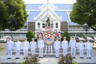 นพ.สสจ.ชัยนาท ร่วมวางพวงมาลาถวายราชสักการะพระบรมราชานุสาวรีย์ พระบาทสมเด็จพระจุลจอมเกล้าเจ้าอยู่หัวเนื่องในวันปิยะมหาราช