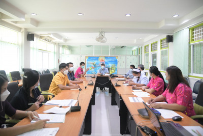 นพ.สสจ.ชัยนาท เป็นประธานการประชุมคณะกรรมการดำเนินการสรรหาและเลือกสรรพนักงานราชการเฉพาะกิจ เพื่อรองรับสถานการณ์การแพร่ระบาดของโรคติดเชื้อไวรัสโคโรนา 2019