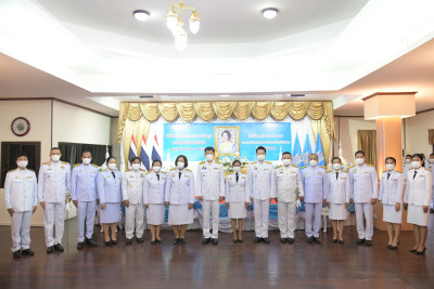 รอง นพ.สสจ.ชัยนาท ร่วมพิธีมอบเงินพระราชทานขวัญถุง กองทุนแม่ของแผ่นดิน ประจำปี 2564 - 2565